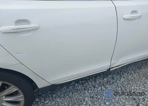 2010 Lincoln Mks z USA, uszkodzony, nr VIN 1LNHL9ER2AG615109